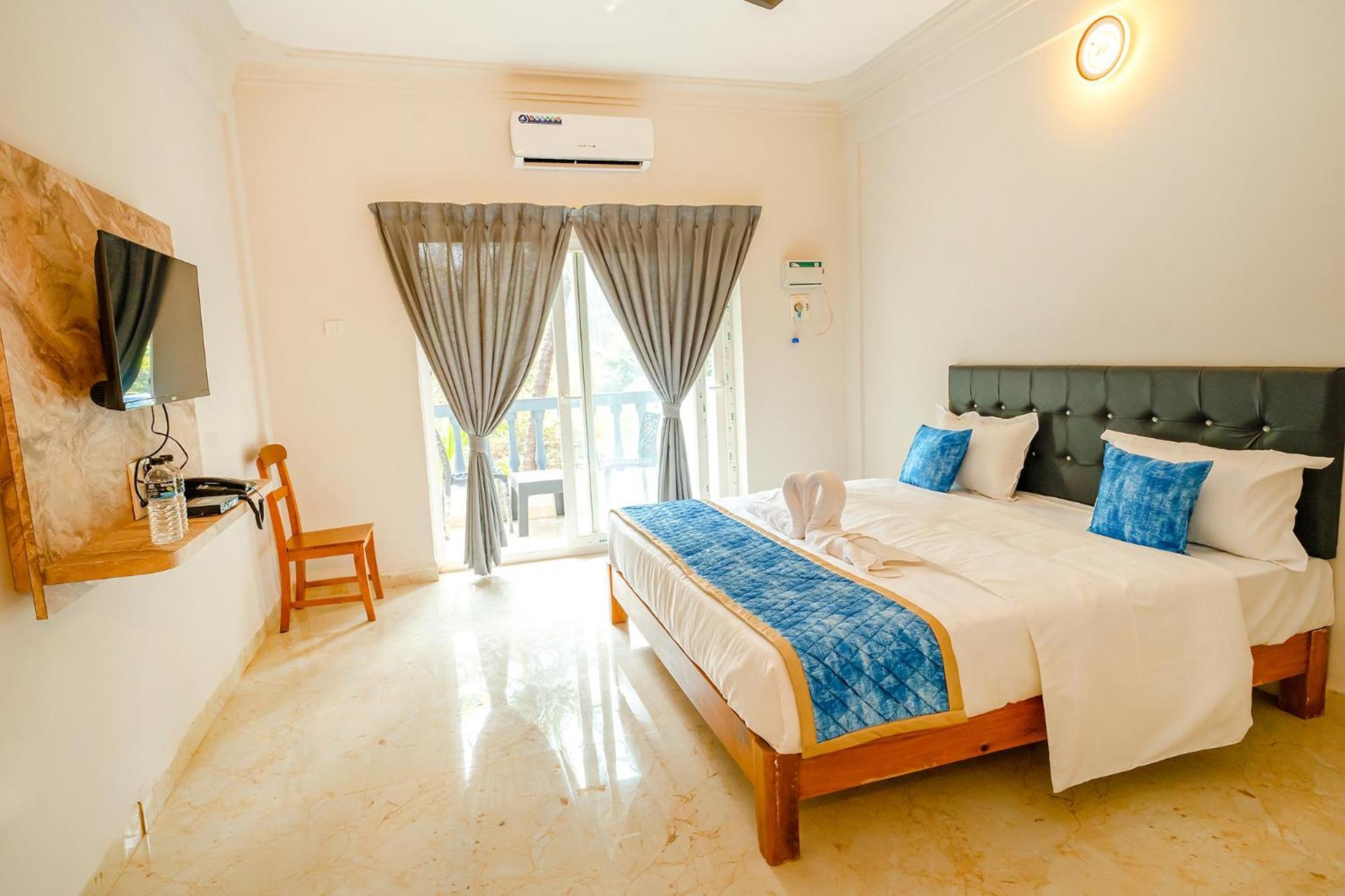 Fabhotel Dabotel With Swimming Pool Calangute Bagian luar foto