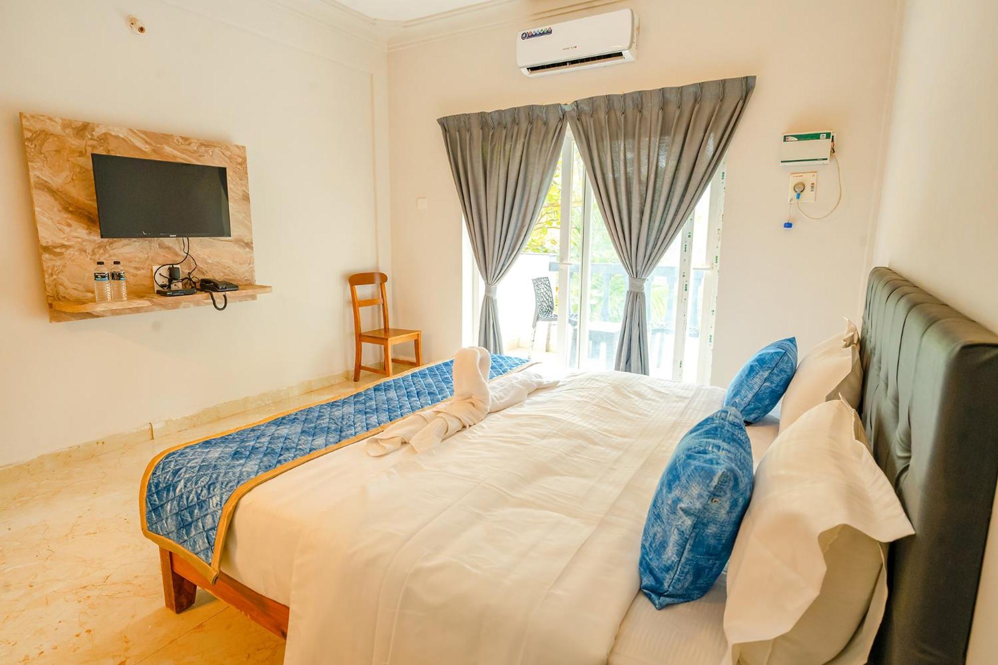 Fabhotel Dabotel With Swimming Pool Calangute Bagian luar foto